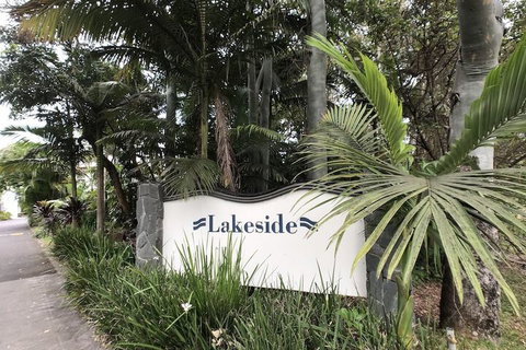 Treetops Lakeside Guesthouse - Hotel NSW 2