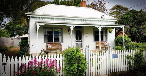 Birch House Koroit - Hotel NSW 6