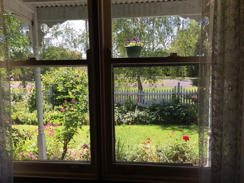 Birch House Koroit - Hotel NSW 5