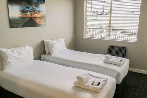 The Premier Hotel - Hotel NSW 4