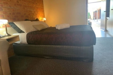 Sugarloaf Motel - Hotel NSW 5