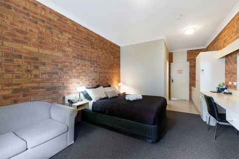 Sugarloaf Motel - Hotel NSW 4