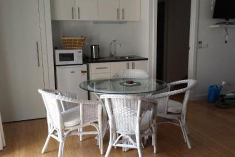 Seaside Spa Retreat - Hotel NSW 2
