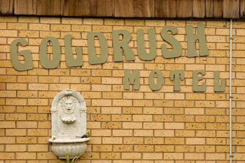 Young Goldrush Motel - Hotel NSW 1