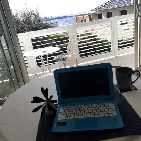 Shutters By The Sea - Hotel NSW 3
