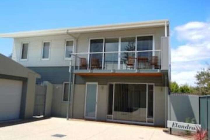 Moana Beach SA Hotel NSW