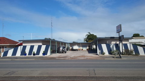 Kadina Village Motel - Hotel NSW 2