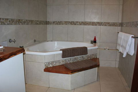 Hillcrest Mountain View Retreat - Hotel NSW 2