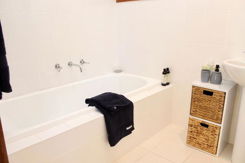 Nagoondie Studio - Hotel NSW 4