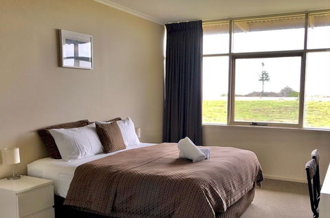 Highway One Ceduna - Hotel NSW 5