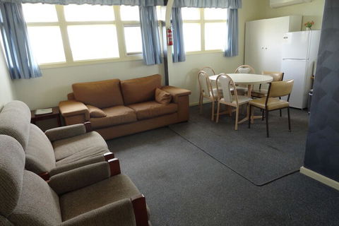 High View Family Cottages - Hotel NSW 5