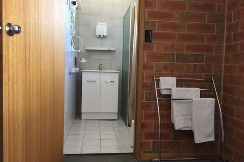 Pooraka Motor Inn - Hotel NSW 4