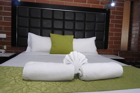 Pooraka Motor Inn - Hotel NSW 6