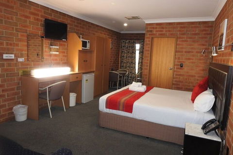 Pooraka Motor Inn - Hotel NSW 5