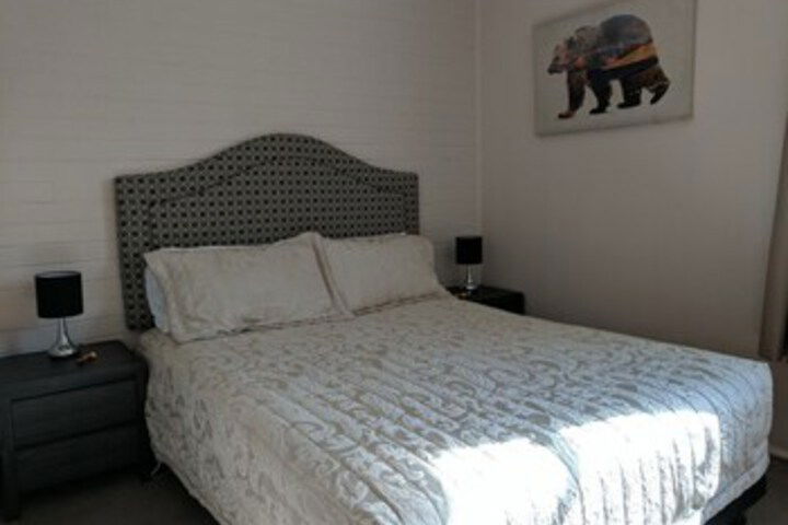 Cape Clear VIC Hotel NSW