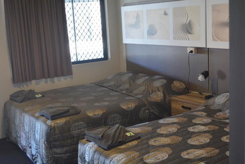 Carmila Sands Motel - Hotel NSW 3