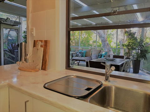 CHILL OUT BEACH HOUSE At FORSTER - Hotel NSW 5