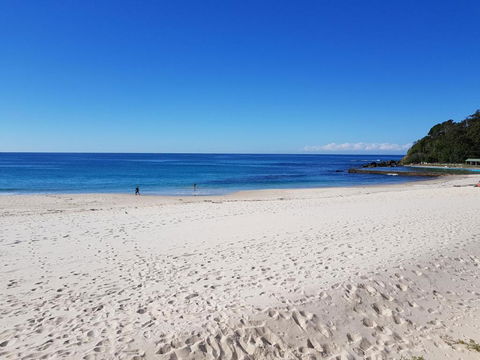 CHILL OUT BEACHSIDE At FORSTER - Hotel NSW 4