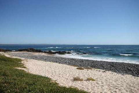 CHILL OUT BEACHSIDE At FORSTER - Hotel NSW 5