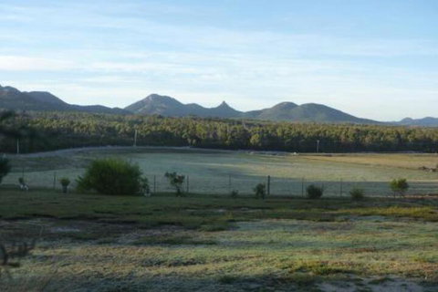 Yakkalla Holiday Cottage - Hotel NSW 4
