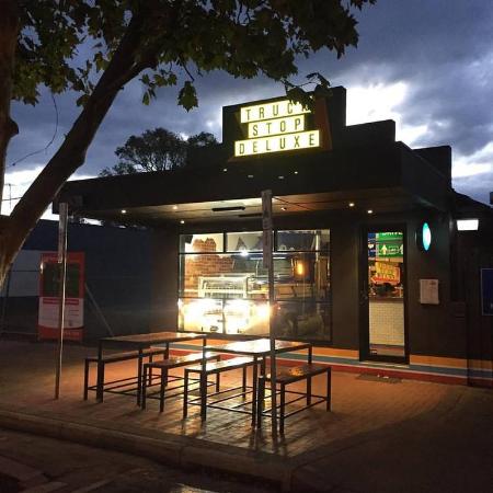 Truck Stop Deluxe - Hotel NSW 0