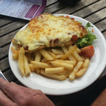 Brownz Courtyard Cafe - Hotel NSW 0