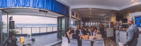 Lighthouse Beach Cafe - Hotel NSW 4