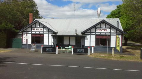 Caramut Western Hotel Cafe - Hotel NSW 0