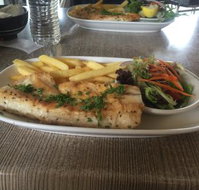 Fishermans Wharf Seafoods - Hotel NSW