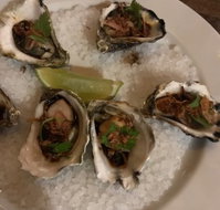 The Gunyah Restaurant at Paper Bark Camp - Hotel NSW