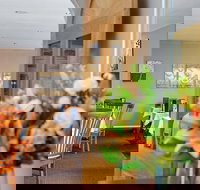 Trappers Steak and Seafood Restaurant - Hotel NSW