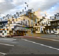 Horse and Jockey Hotel - Hotel NSW