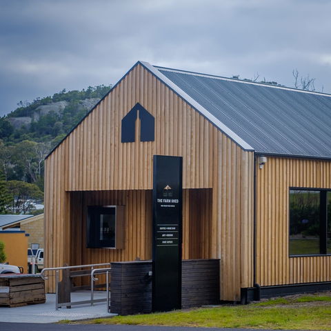 The Farm Shed East Coast Wine Centre - Hotel NSW 1