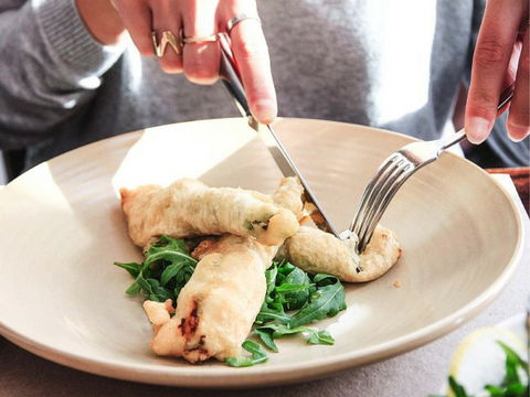 Eastbank Cafe-Bar-Pizzeria - Hotel NSW 2