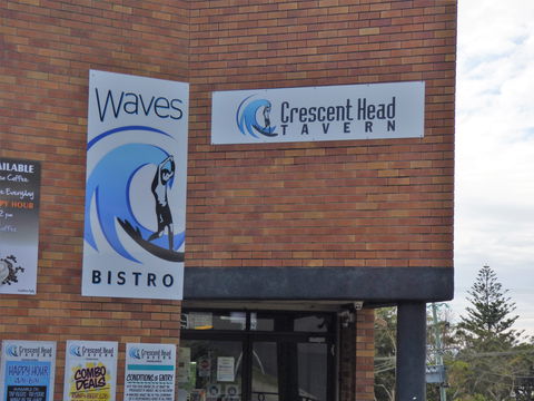 CrescentHead Taven - Hotel NSW 1