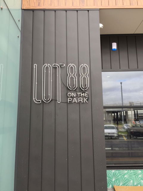 Lot 88 On The Park - Hotel NSW 0