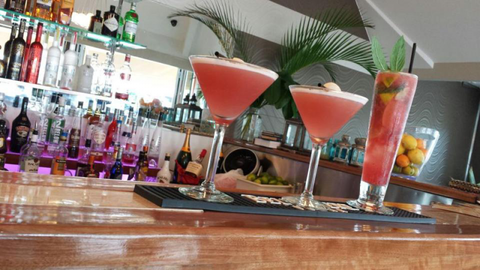 Breeze Bar - Hotel NSW 2