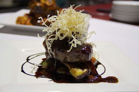 Lloyd's Restaurant & Function Centre - Hotel NSW 0