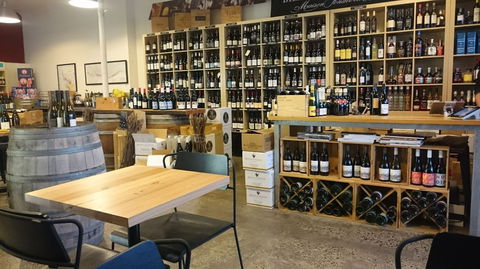 Barrique Wine Store - Hotel NSW 1