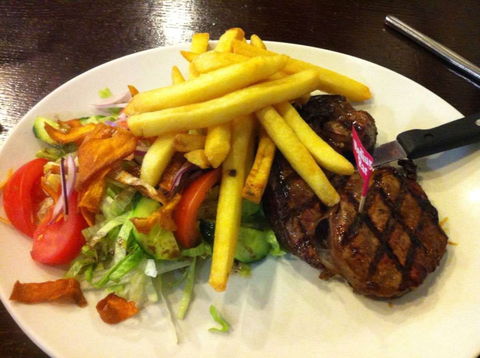 Central Cafe Queanbeyan - Hotel NSW 0