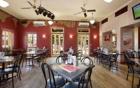 Standard Dave Pizza - Hotel NSW 0
