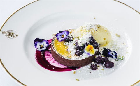 SJ's Brasserie - Hotel NSW 10