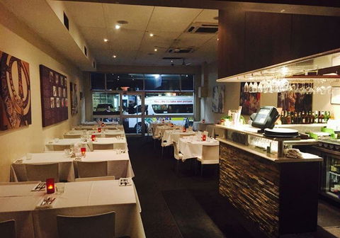 Roshni Indian Restaurant - Hotel NSW 14