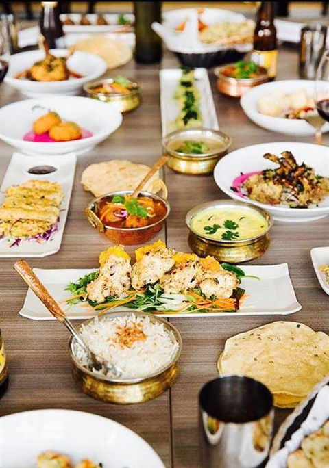 Roshni Indian Restaurant - Hotel NSW 8