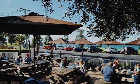The Surf Club Bribie Island - Hotel NSW 7