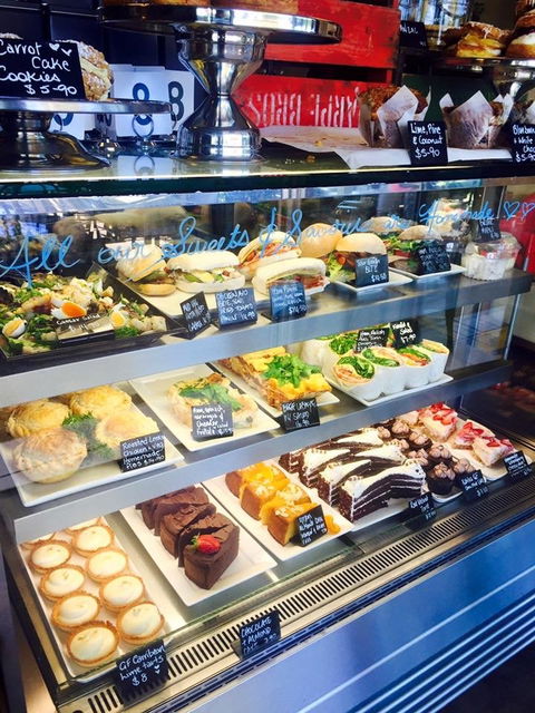Cenzo's Cafe & Pizzeria - Hotel NSW 3