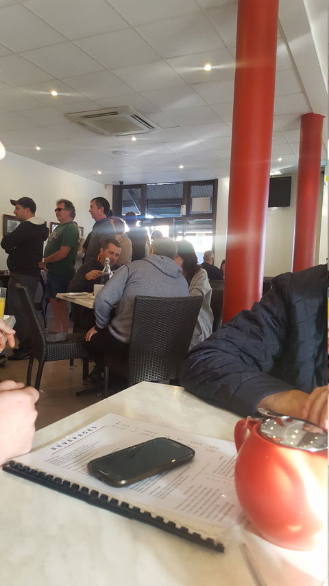 Montagna Cafe - Hotel NSW 2