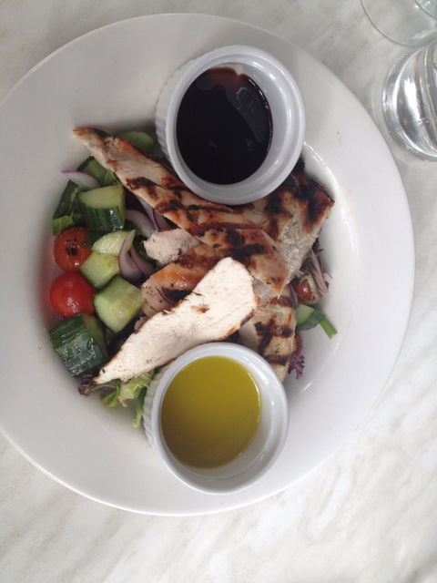 Montagna Cafe - Hotel NSW 3