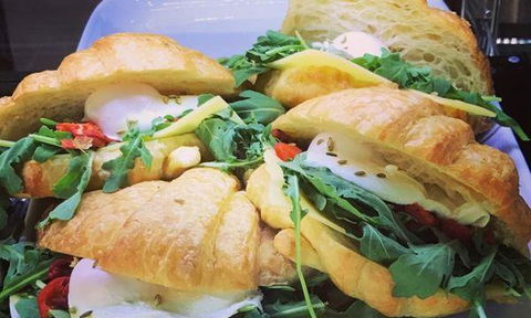 Mill Creek Cafe - Hotel NSW 3