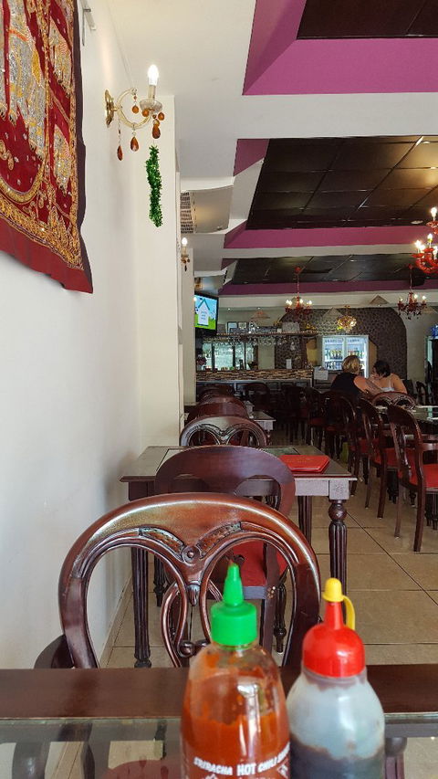 Non La Restaurant - Hotel NSW 5